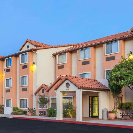 Days Inn By Wyndham Camp Verde Arizona Exterior photo